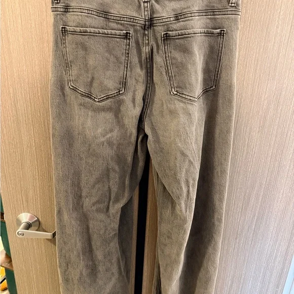 Quince Women’s 31 Gray Straight Bella Stretch Jeans - Picture 3 of 5